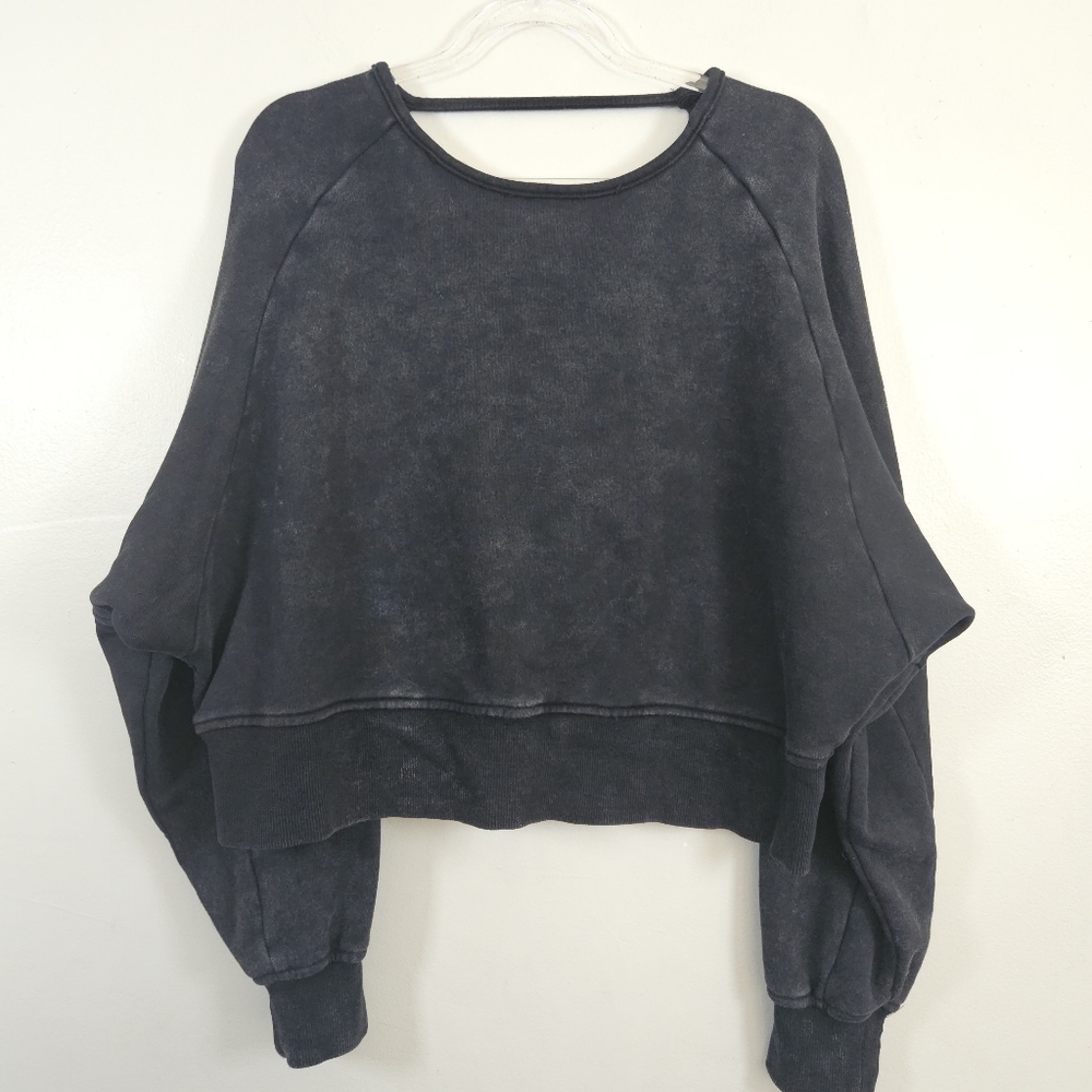 Lulus Blk Crew Neck Sweatshirt Crop Faded Bat Wing Open Back Size XS